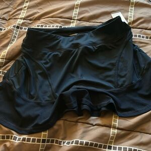 NWOT medium skort